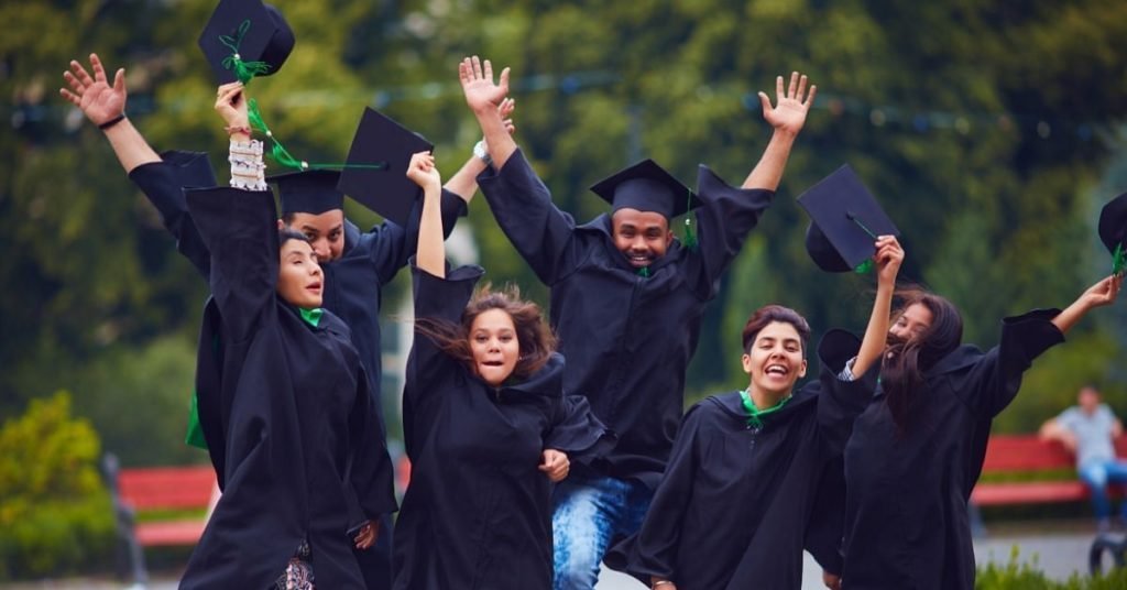 Scholarships for College Students in 2024 Scholarships for College Students